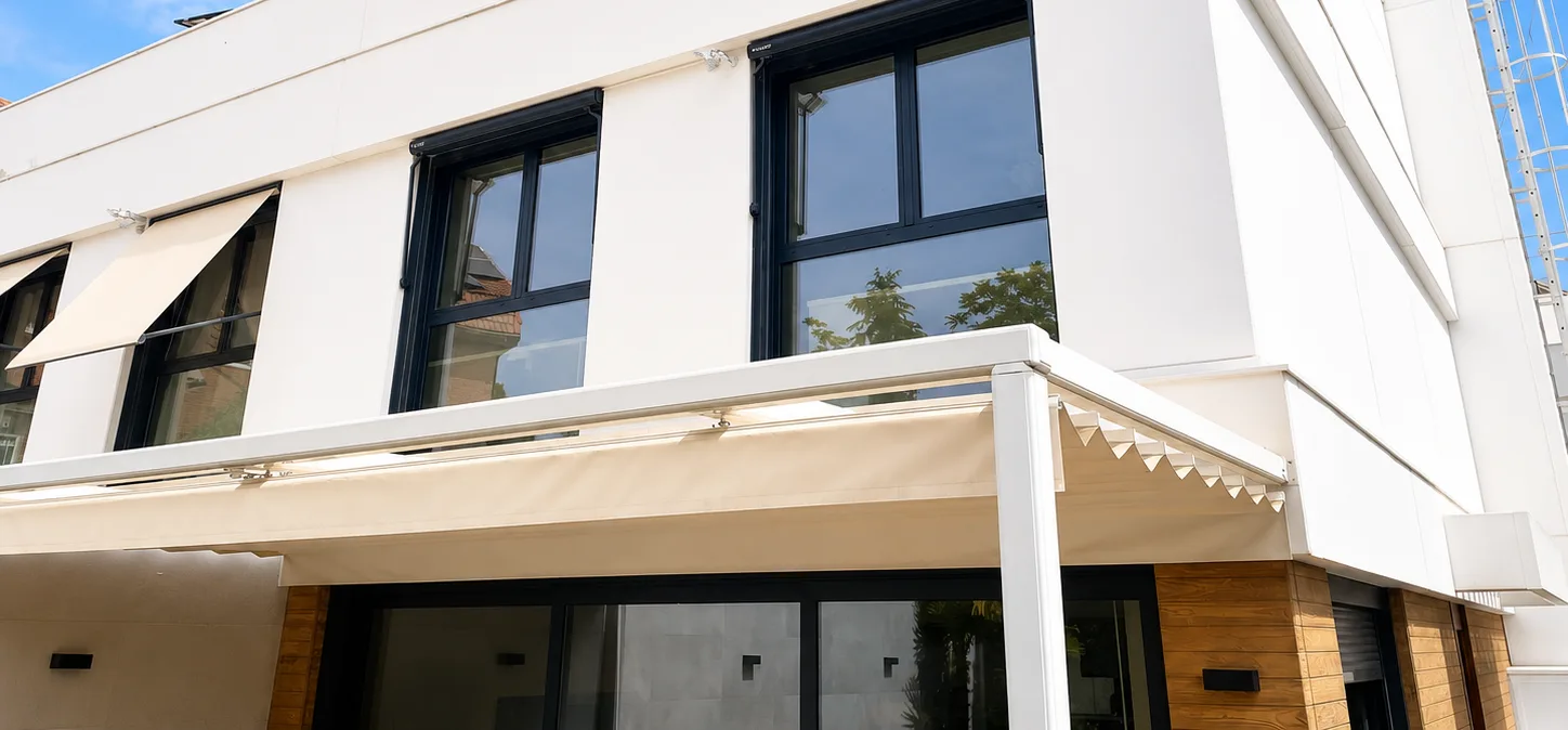 Toldo retráctil para pérgola